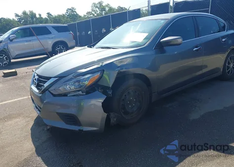 2016 Nissan Altima 2.5/2.5 S/2.5 Sl/2.5 Sr/2.5 Sv z USA, uszkodzony, nr VIN 1N4AL3AP1GN318074